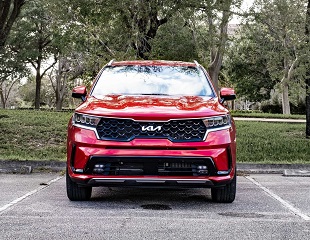 gallery/thumb/2022-kia-sorento-hybrid-exterior-reviewtmb.jpg